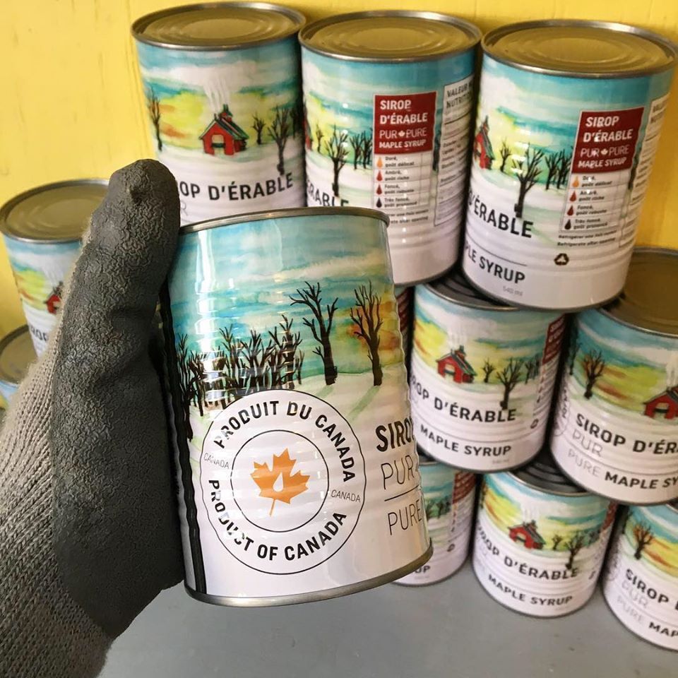 Can of maple syrup
