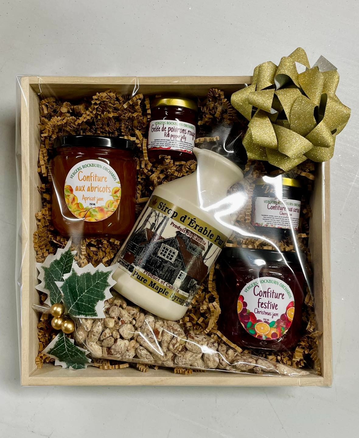 Boîte cadeau en bois / wooden gift box